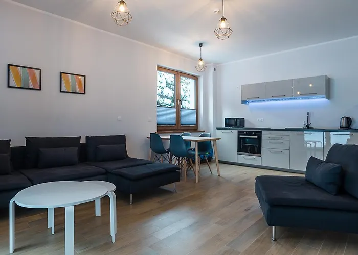 Aston -domek Przy Lesie, Przestronny,