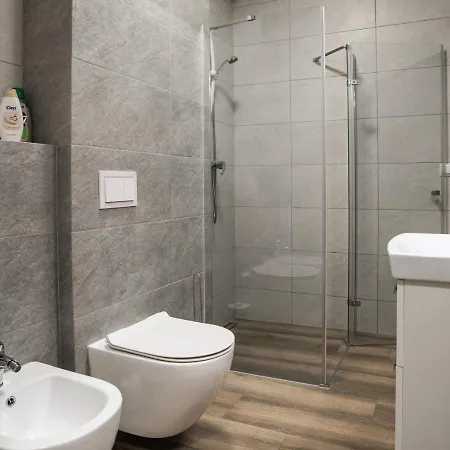Apartament Aston -domek Przy Lesie, Przestronny,