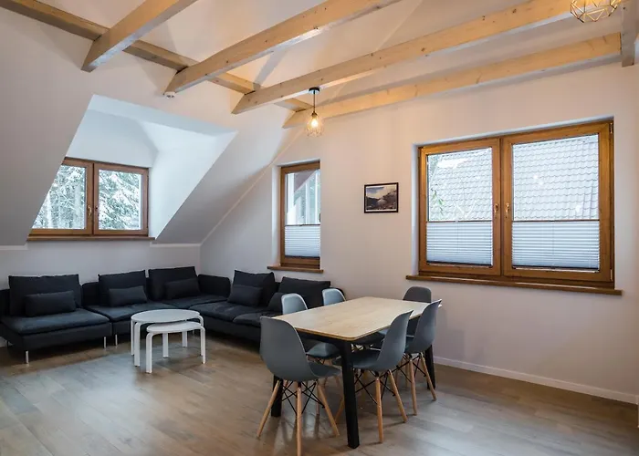 Aston -domek Przy Lesie, Przestronny, Apartment